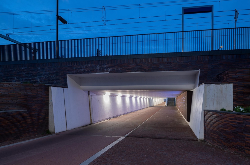 Lightronics VENTEGO armaturen in de stationstunnel in Assen