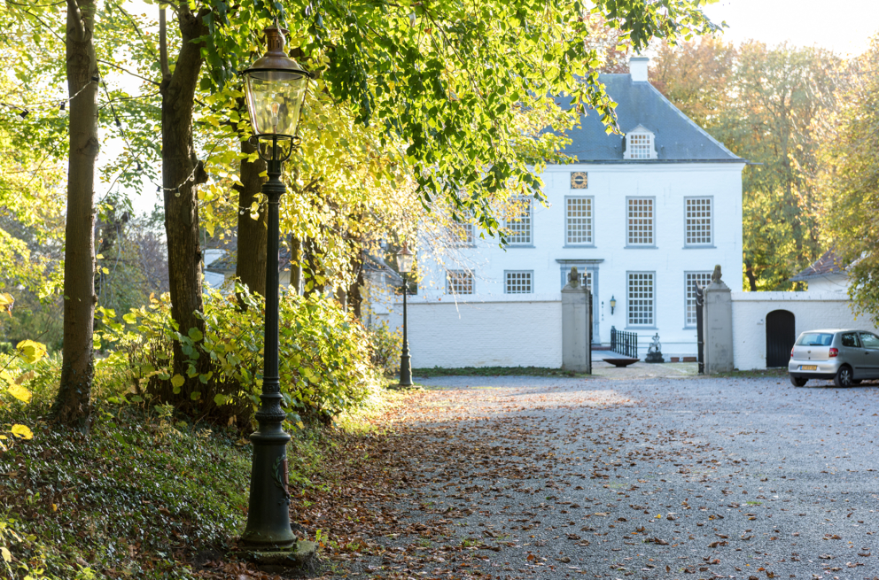 Lightronics OMA armaturen op de oprijlaan bij het Witte Kasteel in Loon op Zand