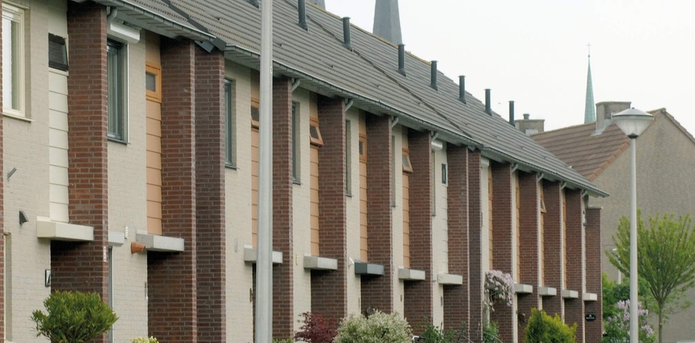 Lightronics armatuur KBM in een woonwijk Lightronics armatuur KBM in een woonwijk