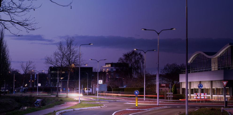 Lightronics armatuur BURAN langs een weg