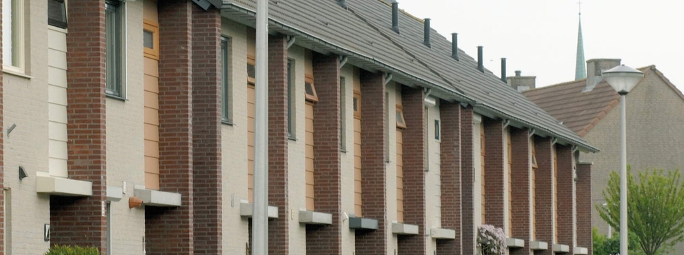 Lightronics armatuur KBM in een woonwijk Lightronics armatuur KBM in een woonwijk